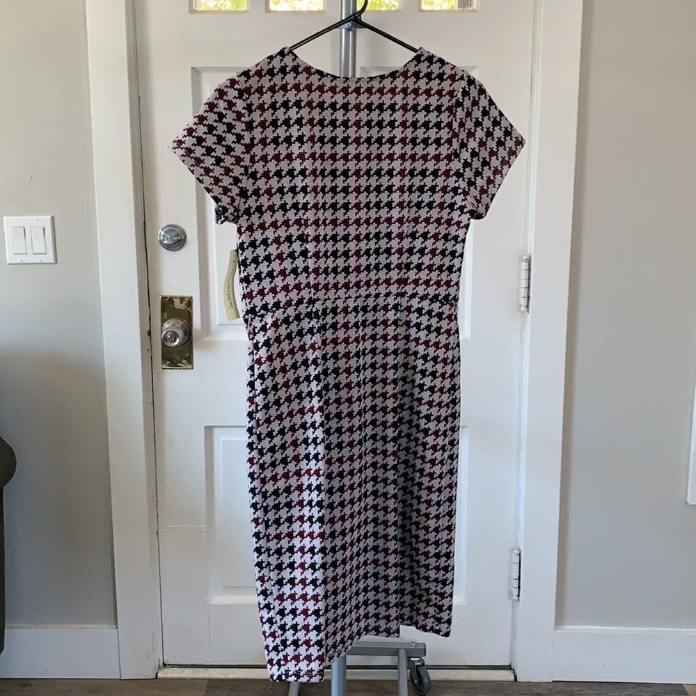 Tacera Short Sleeve Multi Color Houndstooth Midi Dress w/belt sz small - Picture 7 of 8